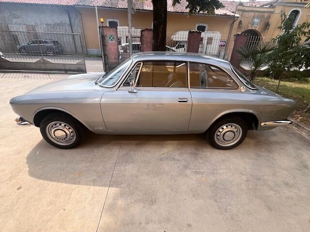 Alfa Romeo GT Veloce 1750 Quadrifoglio Oro 1° Serie del 1968