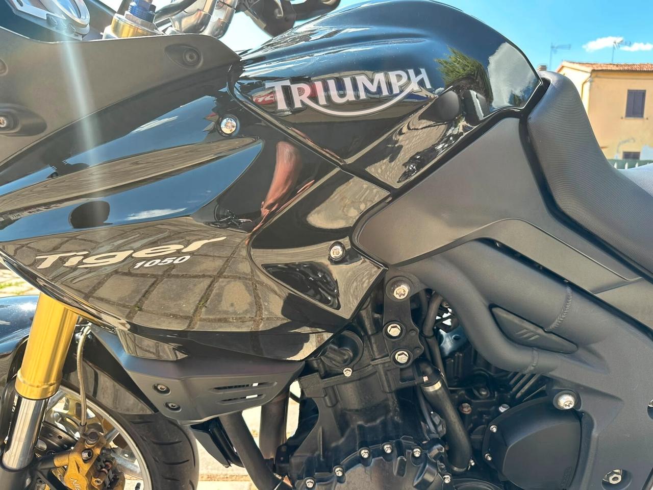 Triumph Tiger 1050