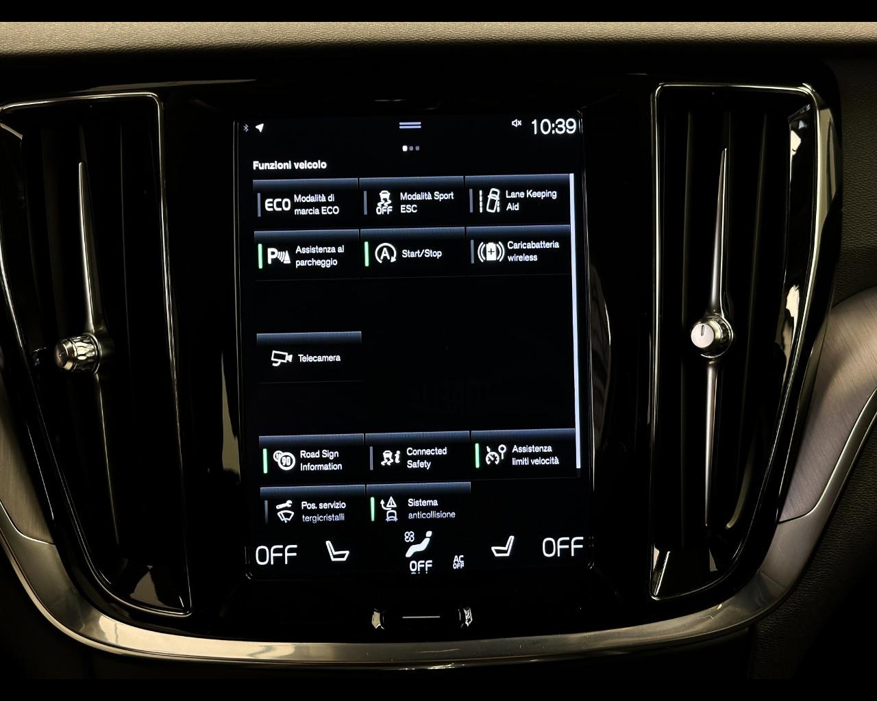 VOLVO V60 B4 (d) Geartronic Momentum Business