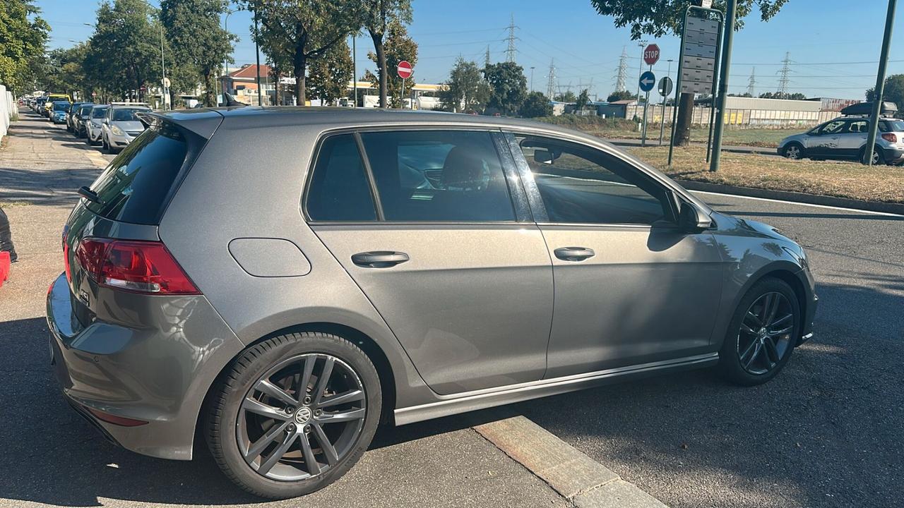 Volkswagen Golf 1.4 TSI DSG 5p. R-LINE BlueMotion Technology