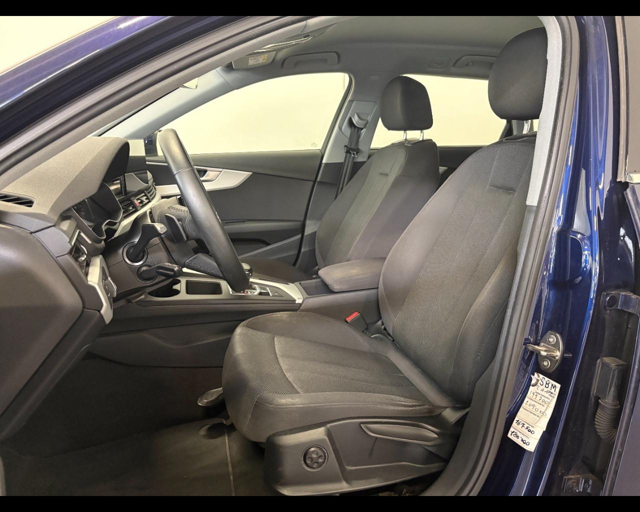 AUDI A4 AVANT 35 TDI S-TRONIC BUSINESS ADVANCED