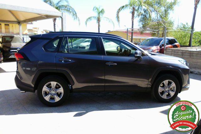 TOYOTA RAV 4 MY23 RAV4 2.5 HV (218CV) E-CVT 2WD Business