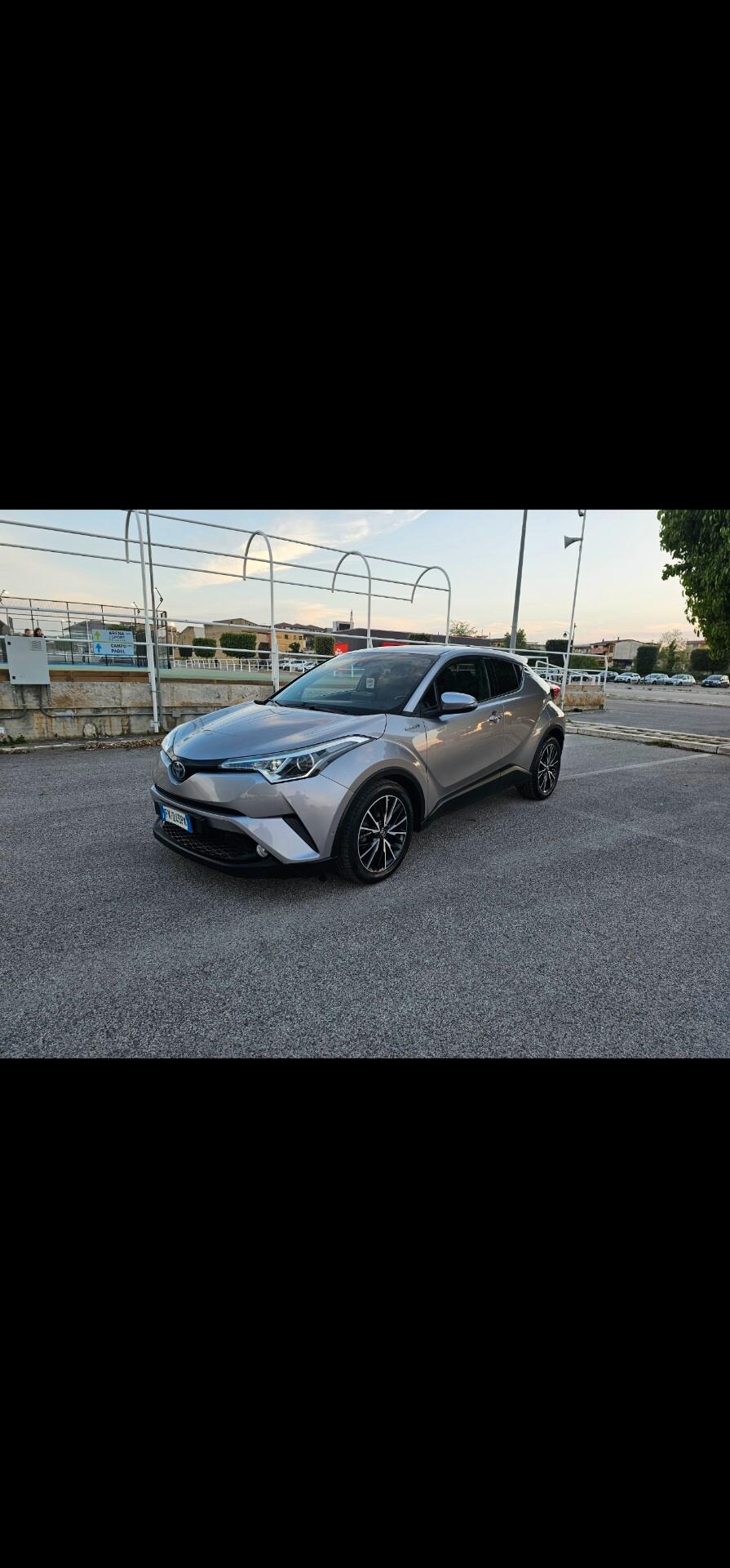 Toyota C-HR 1.8 Hybrid E-CVT Lounge