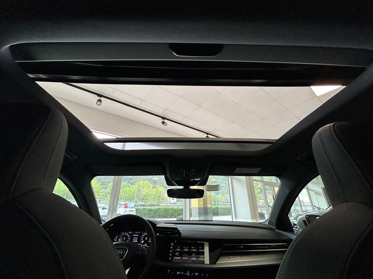 Audi A3 35 TFSI 110 kW S-tronic S-line edition