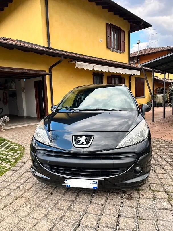Peugeot 207 NEOPATENTATI