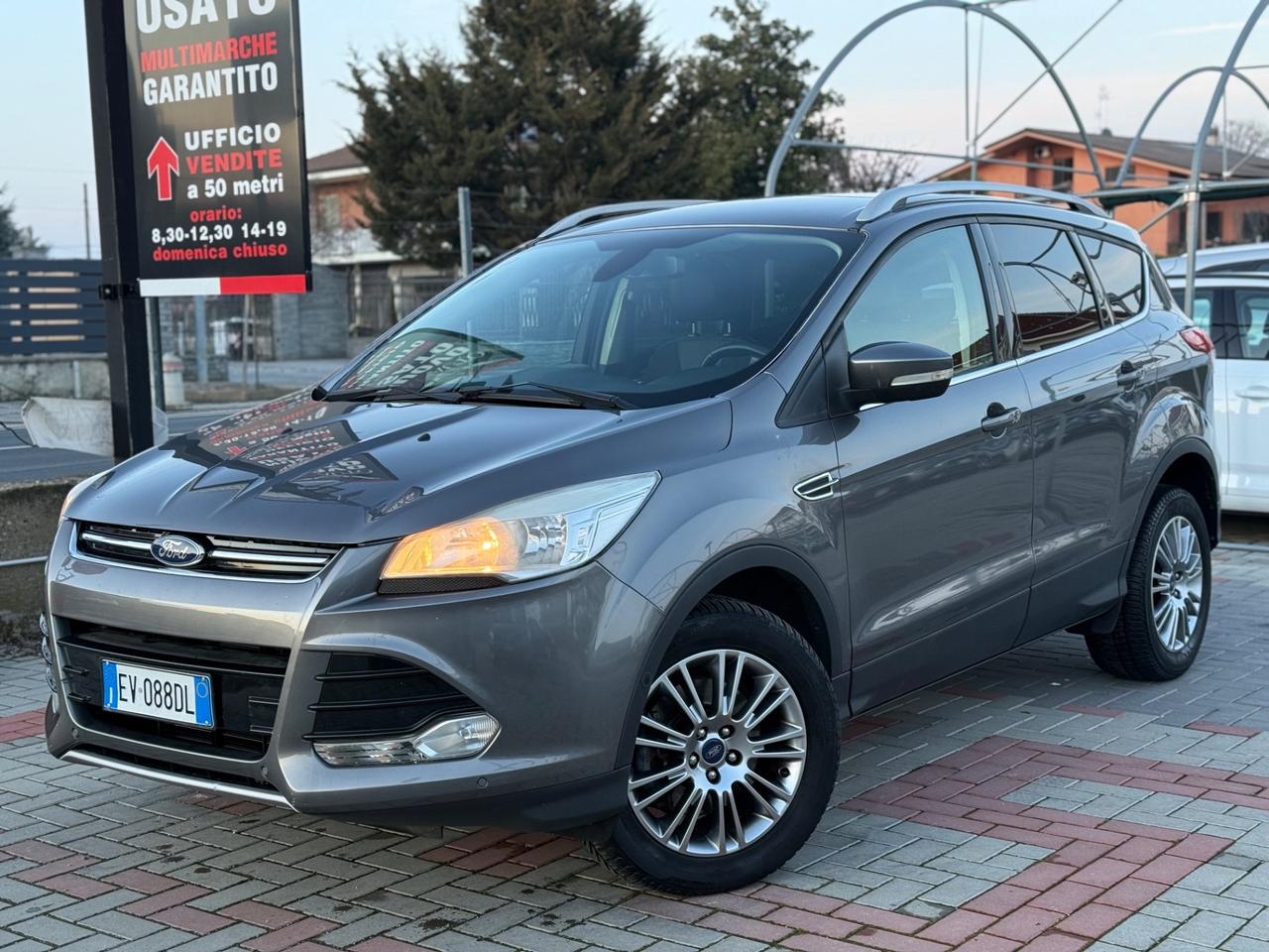 Ford Kuga 2.0 TDCI 140 CV 4WD Titanium
