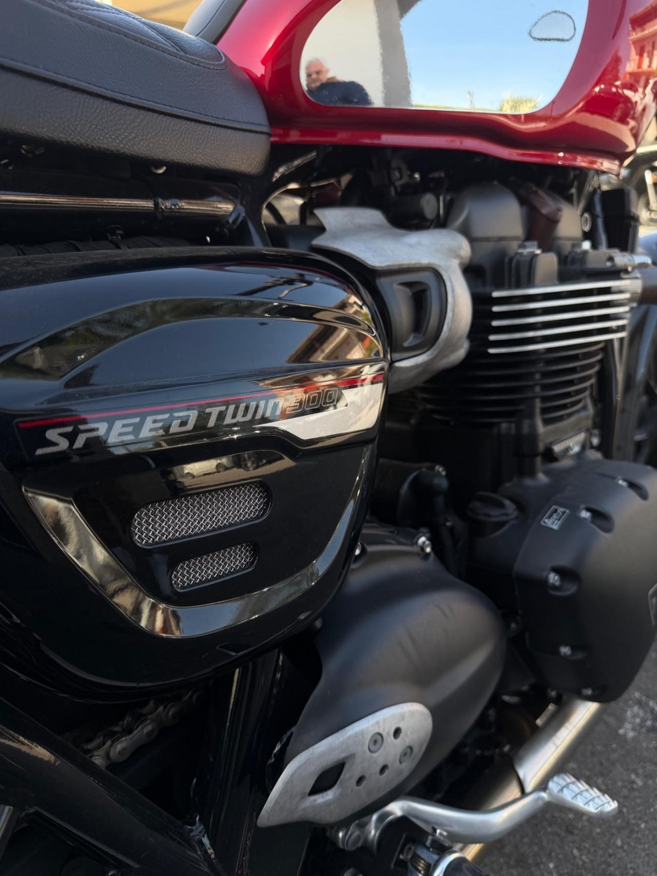 Triumph Speed Twin 900 Crome edition