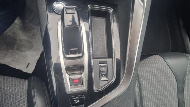 PEUGEOT 3008 BlueHDi 130 S&S aut Allure Pack