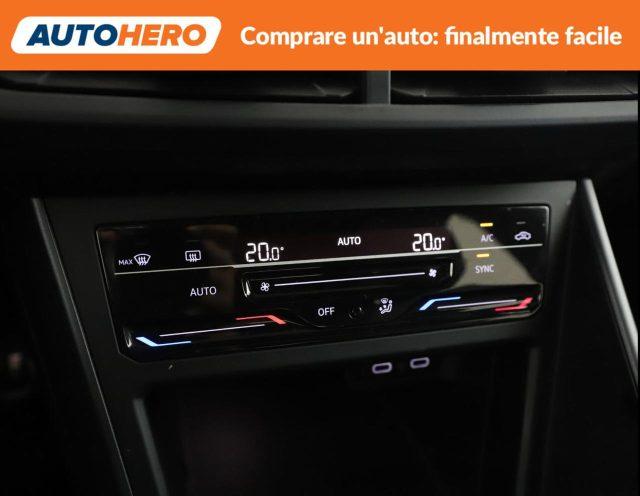 VOLKSWAGEN Taigo 1.0 TSI 110 CV R-Line