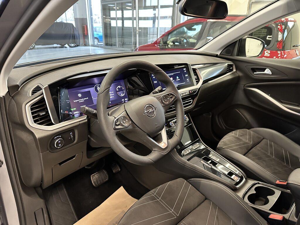 Opel Grandland 1.2 Ultimate AT8