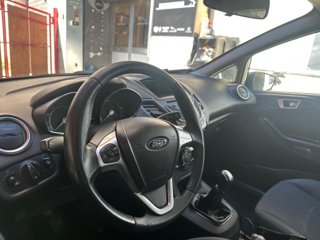 Ford Fiesta 1.2 60CV 5 porte Titanium /FINANZIAMENTI