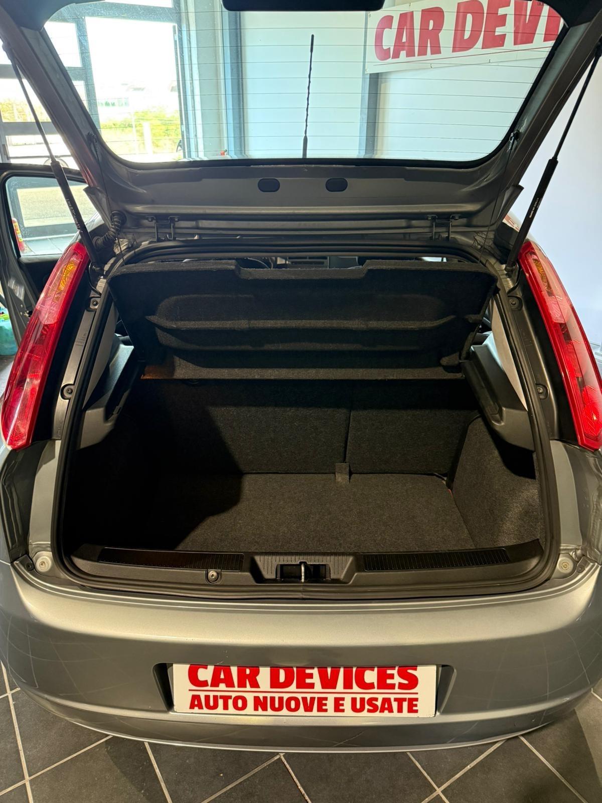 Fiat Grande Punto 1.3 MJT 75 CV -NEOPATENTATI