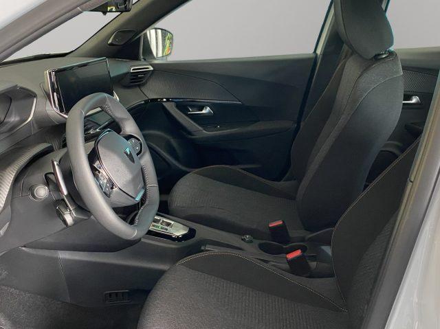 PEUGEOT 2008 1.2 Hybrid 136cv STYLE e-dcs6