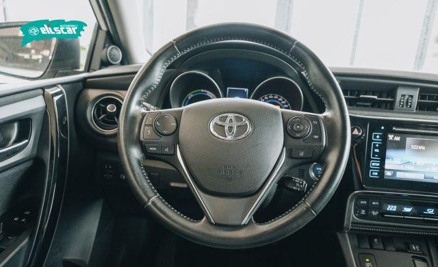 TOYOTA Auris Touring Sports 1.8 Hybrid