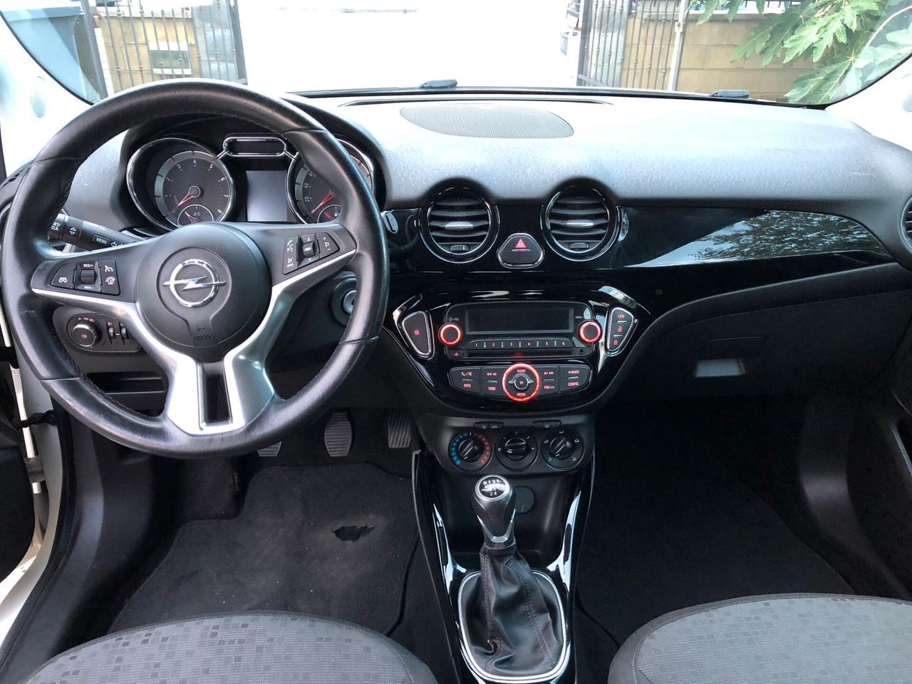 Opel Adam 1.4 87 CV GPL Tech Unlimited