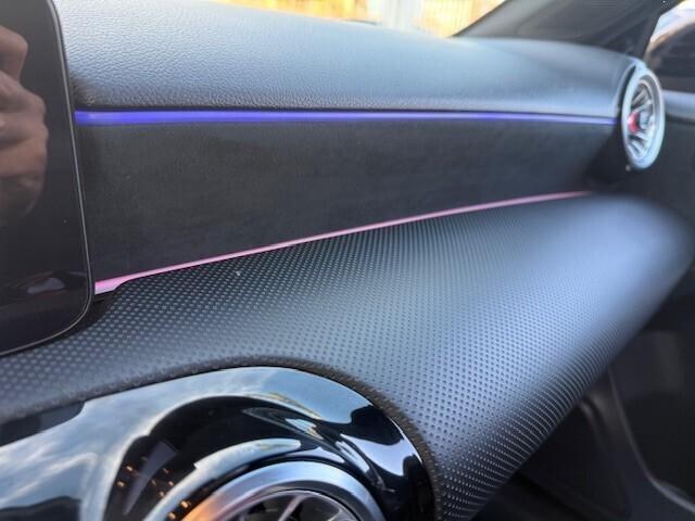 Mercedes-benz A 200 d AMG Premium