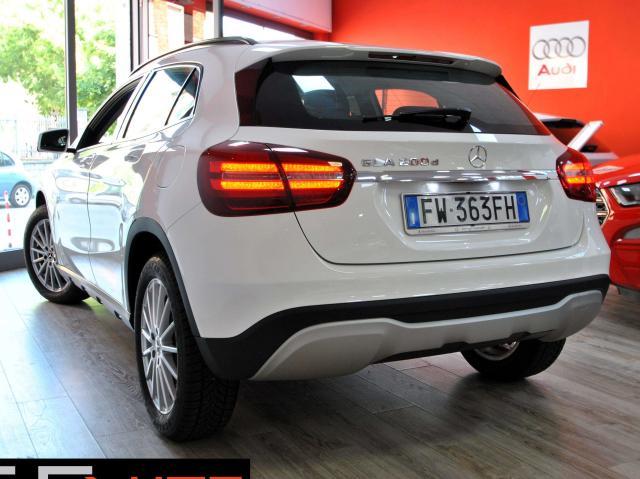 Mercedes-Benz GLA 200 GLA 200 d Executive auto * SOLO 38.000 KM *
