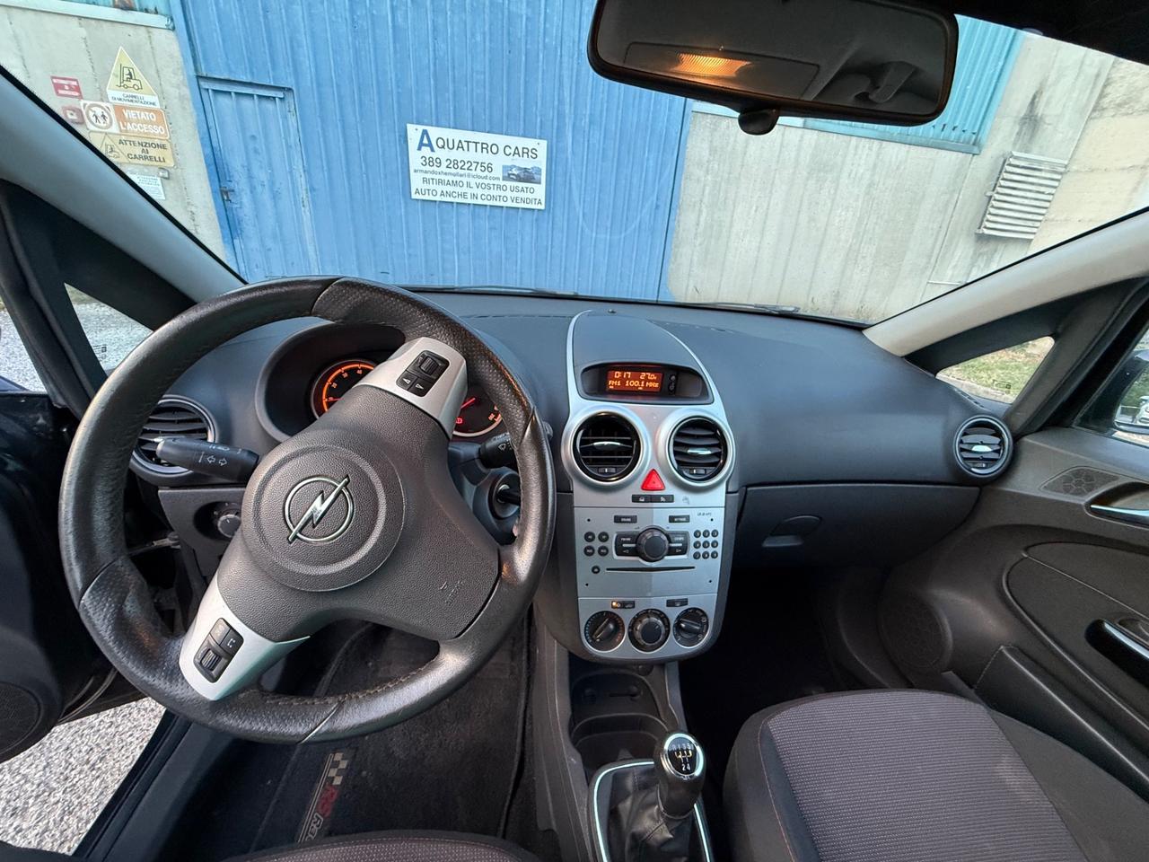 Opel Corsa 1.2 3 porte Club