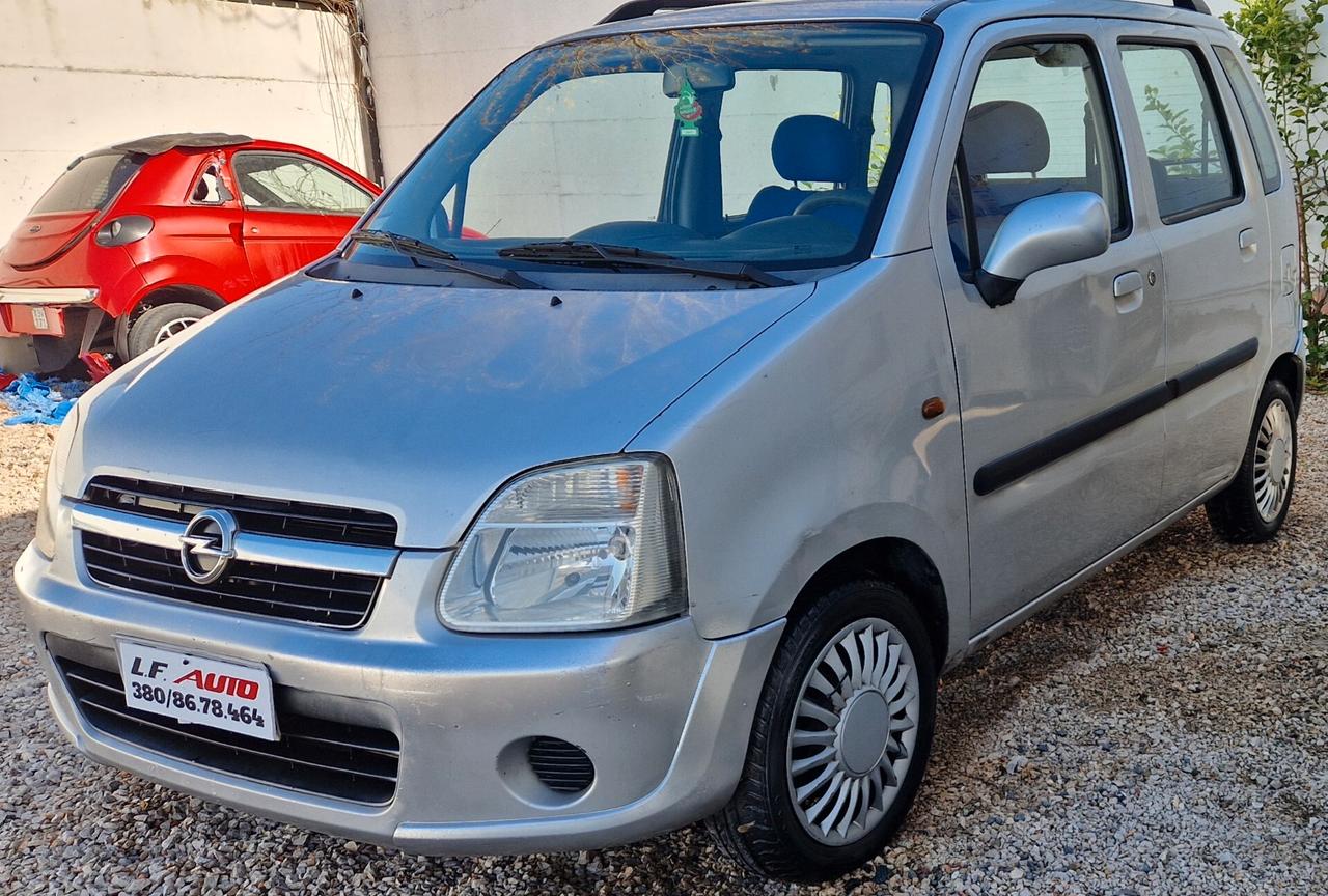 Opel Agila 1.2 16V Club