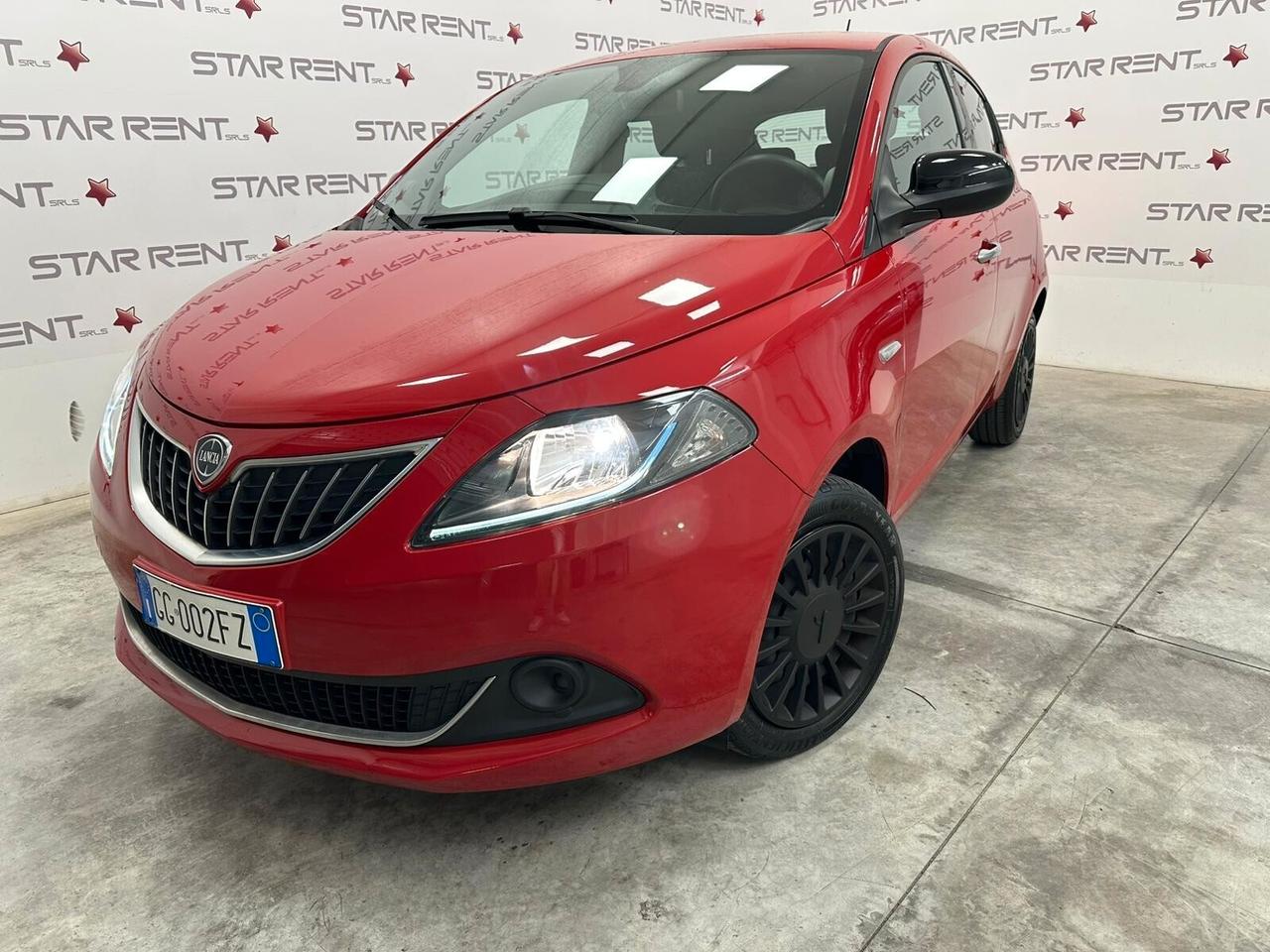 Lancia Ypsilon 1.0 FireFly 5 porte S&S Hybrid Ecochic Silver
