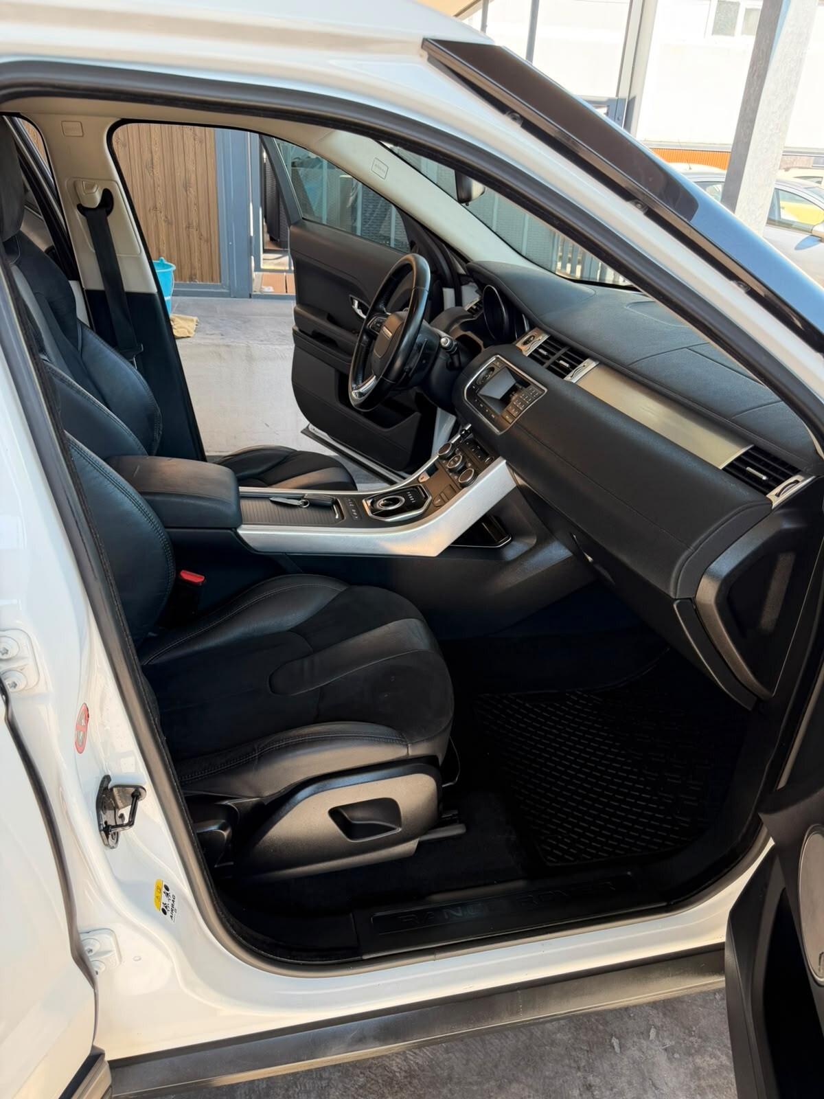 Land Rover Range Evoque 2.2 TD4 5p. Prestige