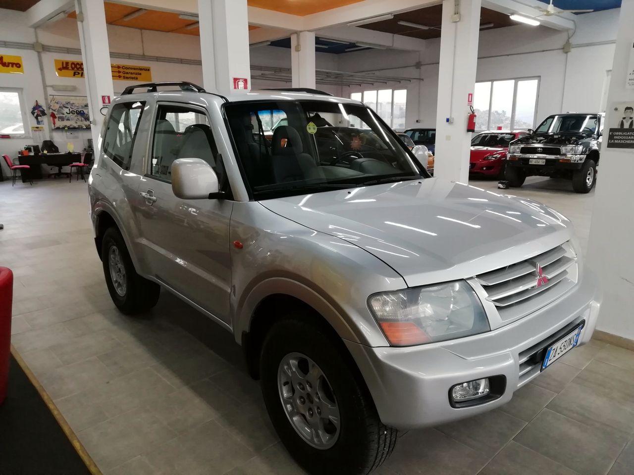 Mitsubishi Pajero 2.5 TDI 3p. GLX