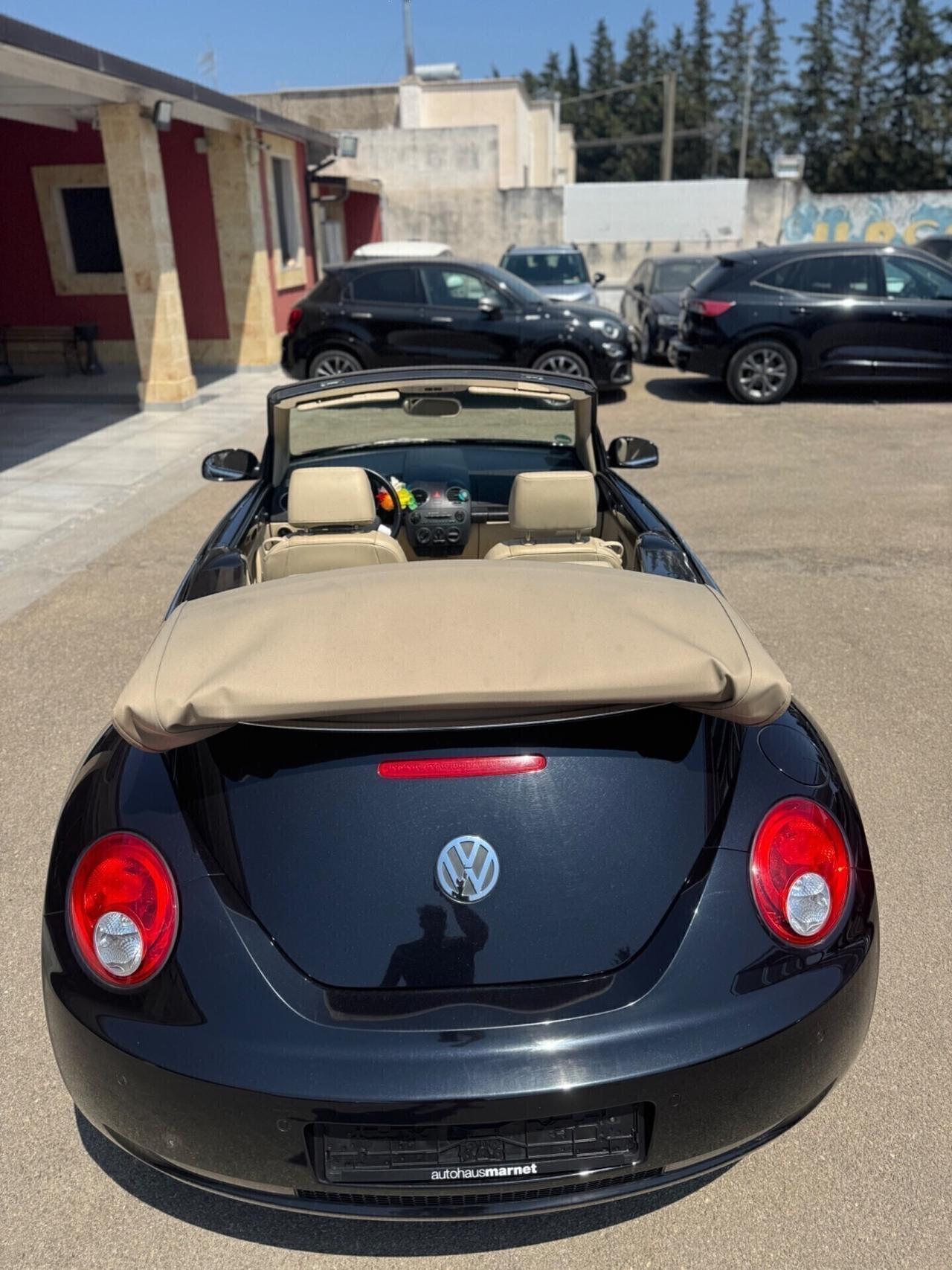 Volkswagen New Beetle 1.9 TDI 105CV Cabrio pelle b