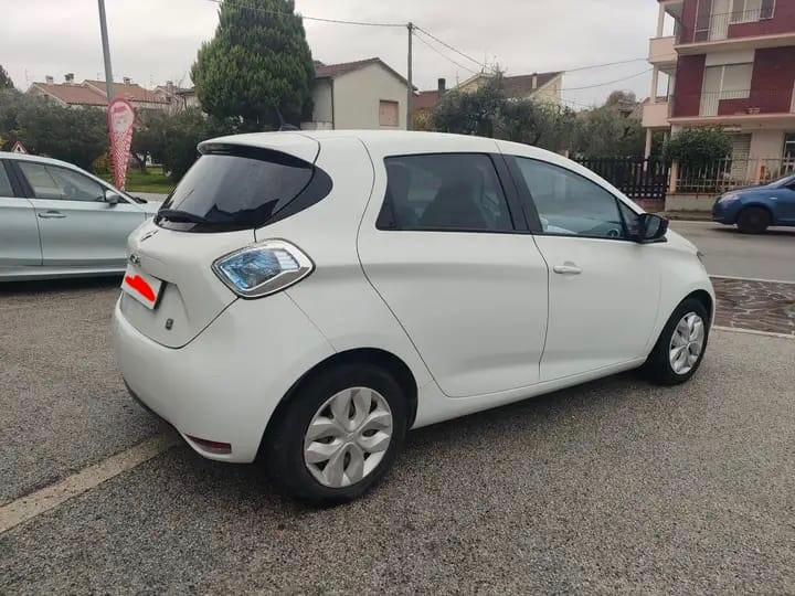 Renault ZOE Life solo da Qualitycars Pescara