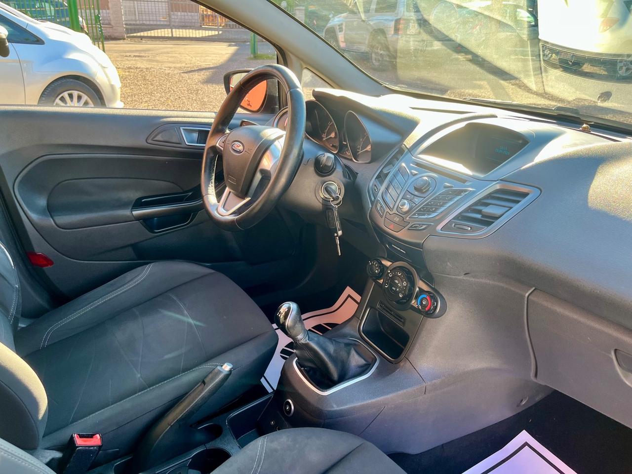Ford Fiesta 1.4 5 porte Benzina e GPL