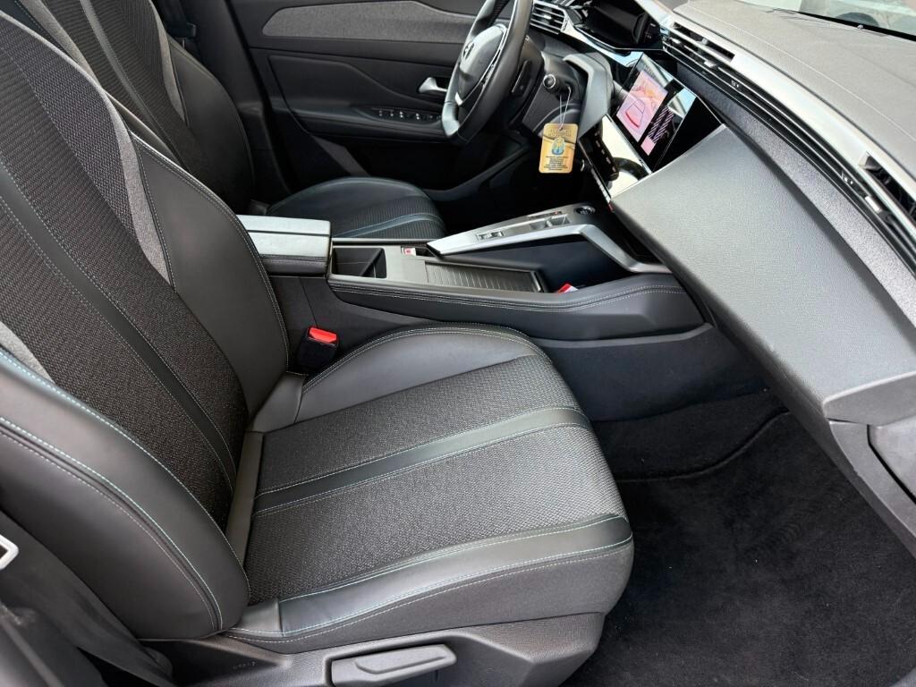 Peugeot 308 BlueHDi 130 S&S EAT8 SW Allure