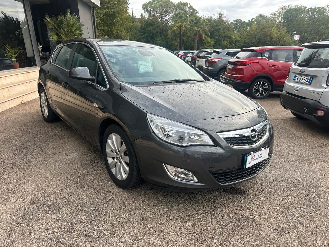 Opel Astra 1.7 CDTI 110CV 5 porte Cosmo NEOPATENTATI