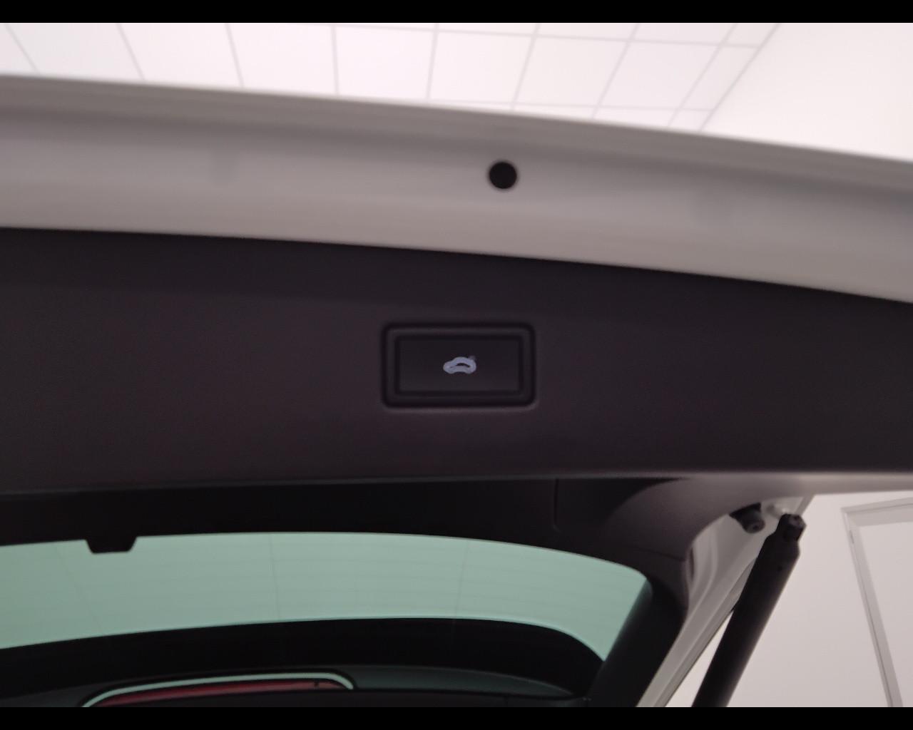 VOLKSWAGEN Tiguan II 2021 - Tiguan 1.5 tsi R-Line 150cv dsg