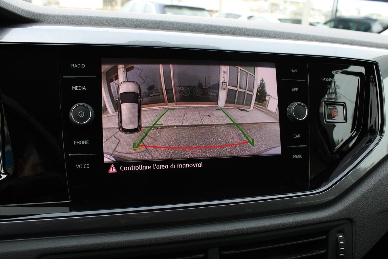 Volkswagen Polo 5p 1.6 tdi Highline 95cv dsg R-CAMERA VIRTUAL NAV