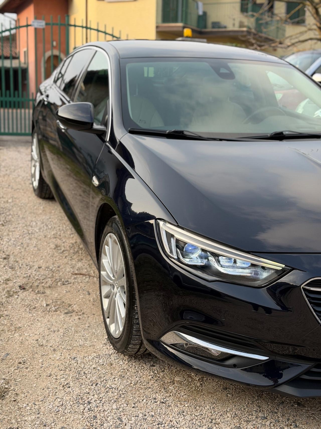 Opel INSIGNA 1.6 CDTI ST COSMO KMCERT NAVI EU6