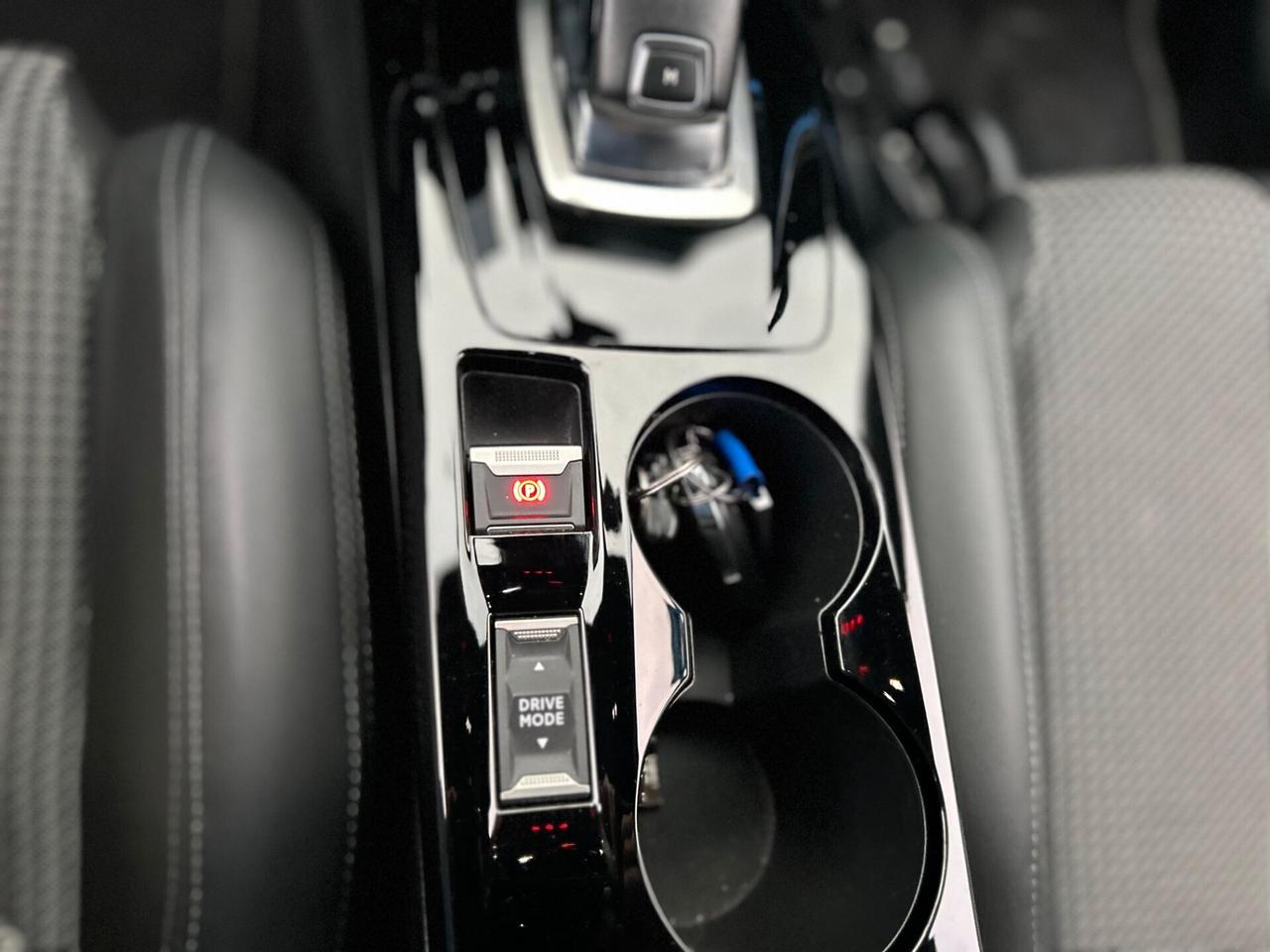 Peugeot 208 PureTech 130 Stop&Start EAT8 5 porte GT Line