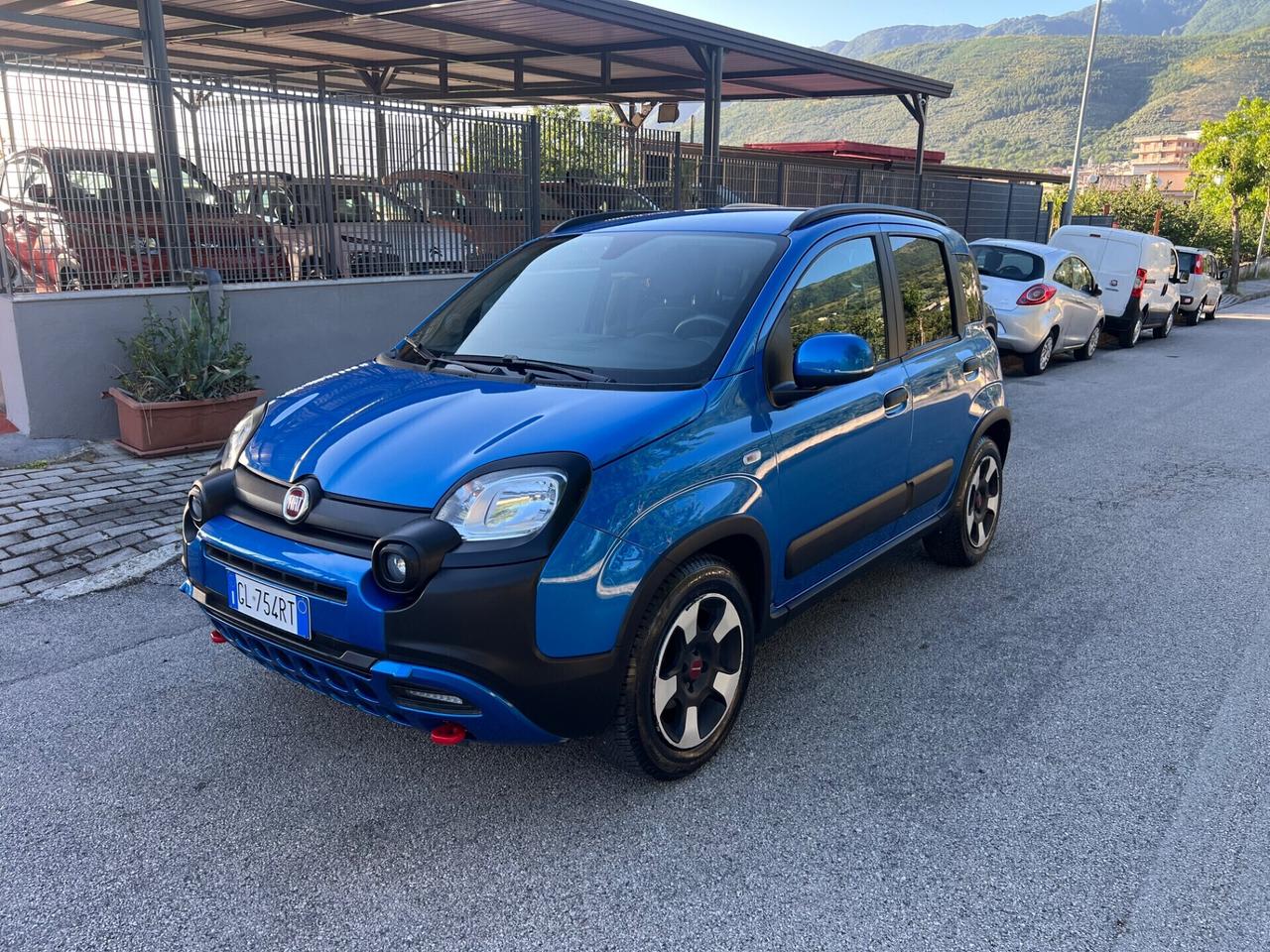 Fiat Panda 1.0 Hybrid Cross 2023 ibrida benzina