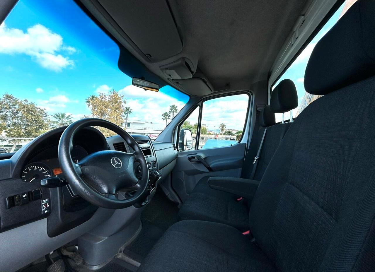 Mercedes Benz 419 T 37/35 cassone fisso e gru