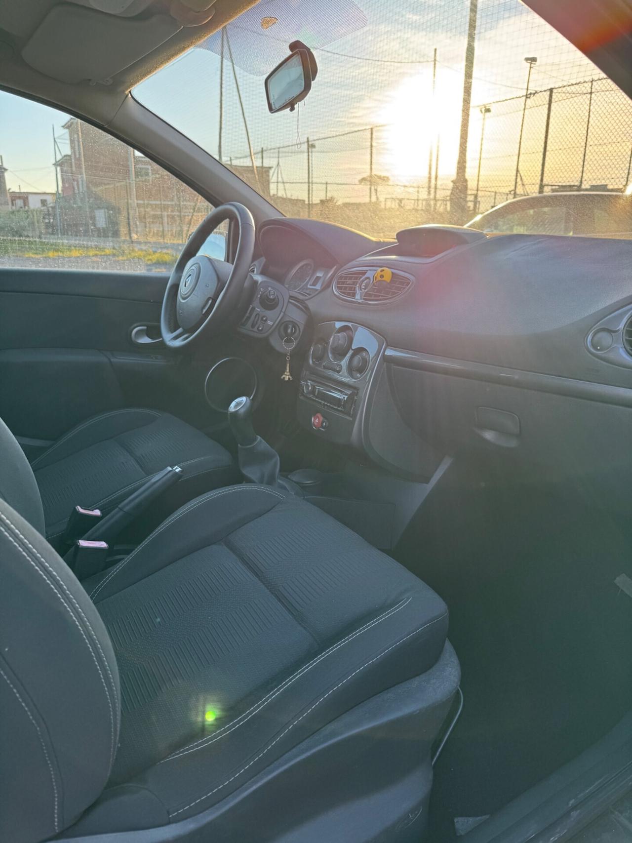 Renault Clio 1.2 16V 3 porte Le Iene