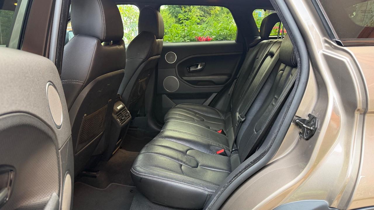 Land Rover Range Evoque 2.2 TD4 5p. Dynamic