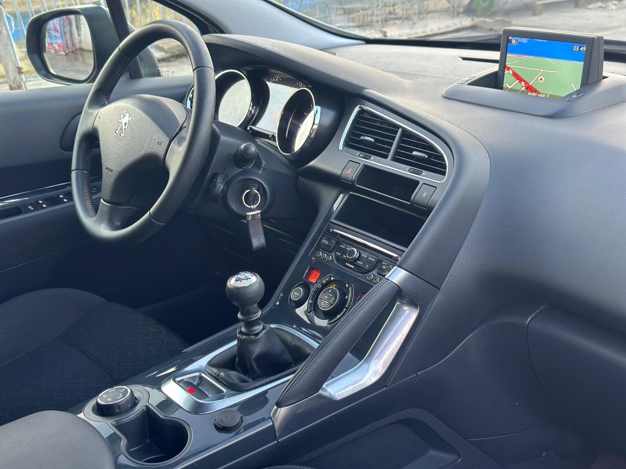 Peugeot 3008 1.6 HDi 115CV Business MY 2014