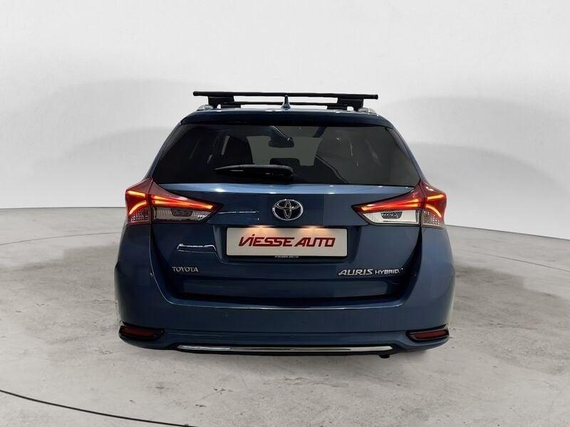 Toyota Auris Hybrid Active +