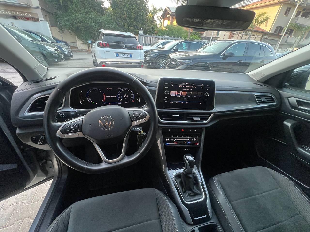 VOLKSWAGEN T-ROC 2.0 TDI SCR 150CV DSG R-LINE