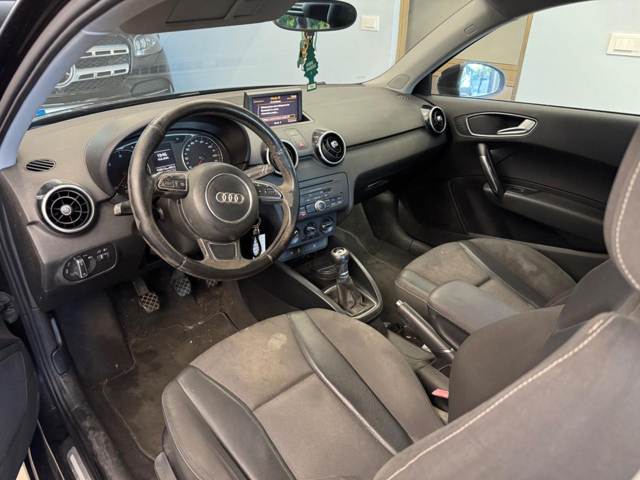 Audi A1 1.6 TDI 105 CV per operatori di settore visti e piaciuta.