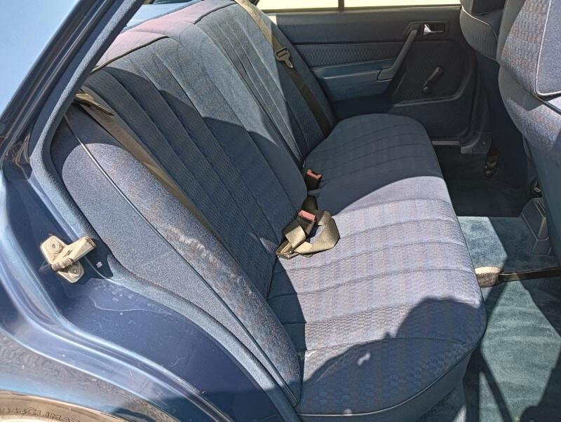 MERCEDES 190 2.6 E cat