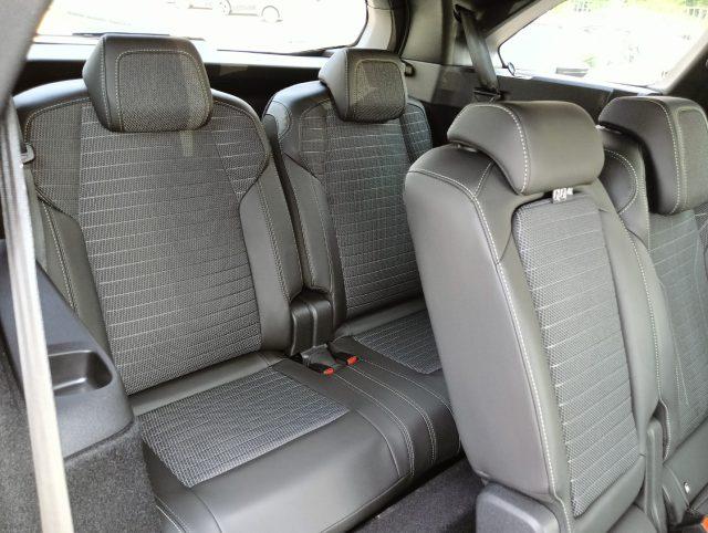 PEUGEOT 5008 Hybrid e-DCS6 GT