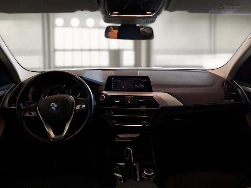 BMW X3 xDrive 30e Business Advantage Autom.