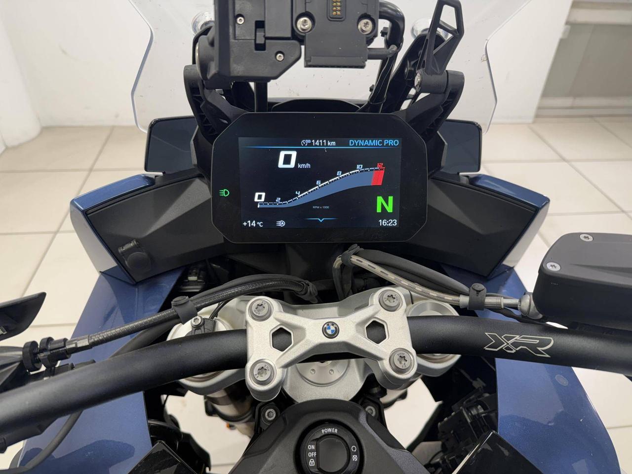 BMW S 1000 XR Style Sport