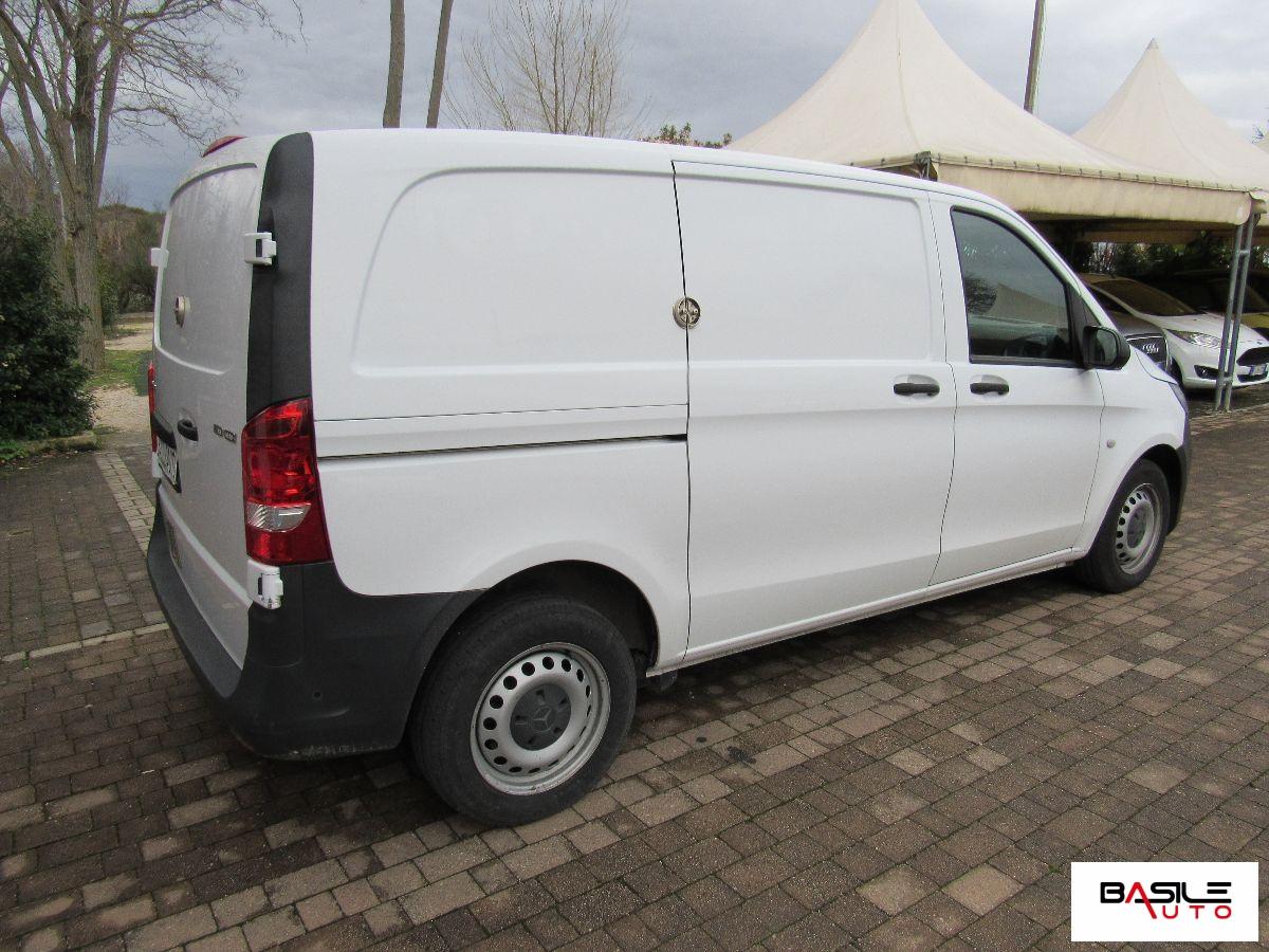 MERCEDES - Vito