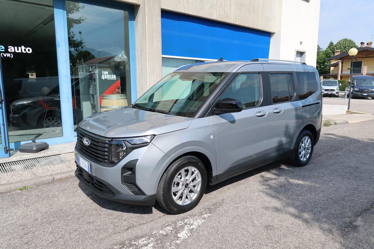 Ford Tourneo Courier 1.0 EcoBoost Titanium