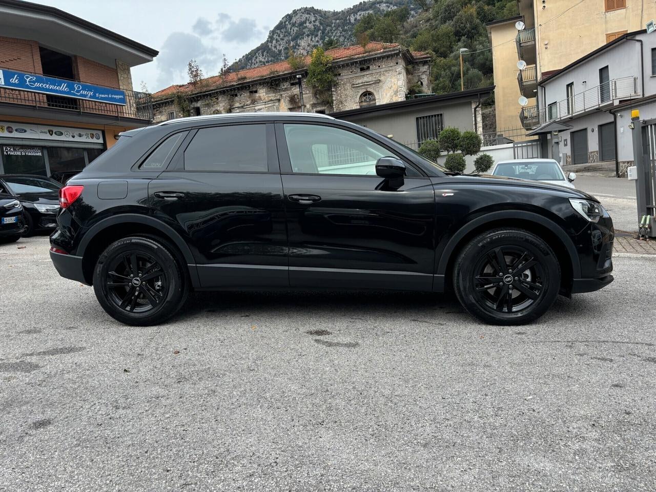 Audi Q3 35 TDI S tronic IDENTITY BLACK - S-LINE FULL - MY 23